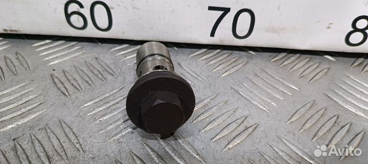 Б/У Шток масляного фильтра Nissan Qashqai#001