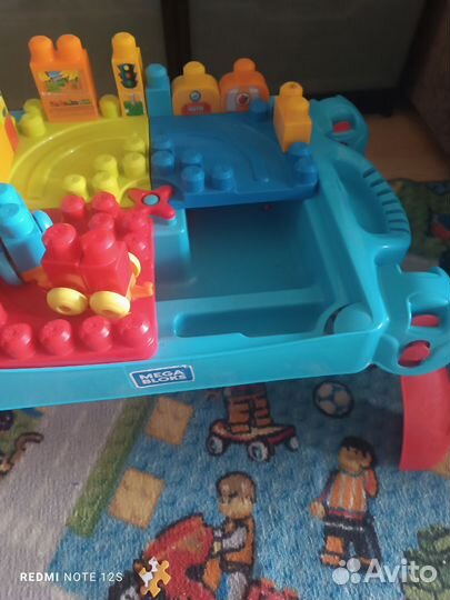 Конструктор-столик Mega blocks