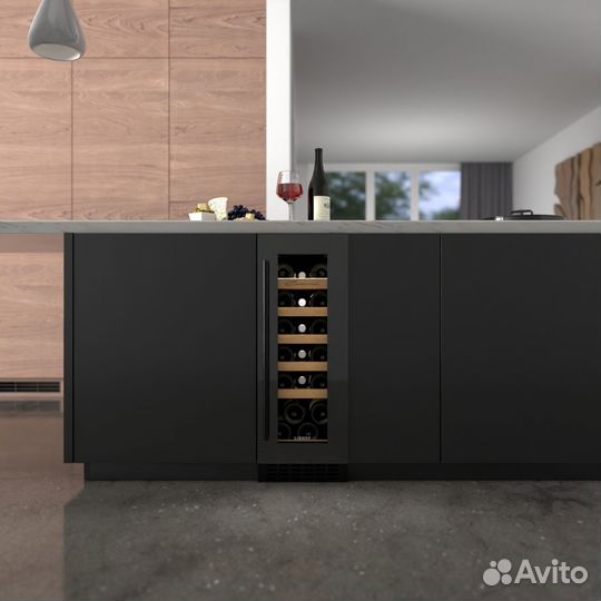 Винный шкаф Libhof Connoisseur CX-19 black