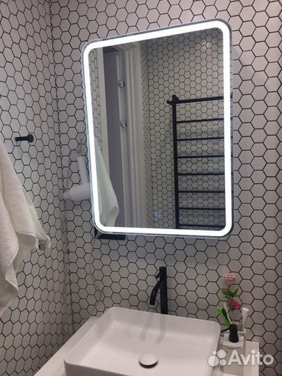 Зеркало шкаф в ванную с подсветкой