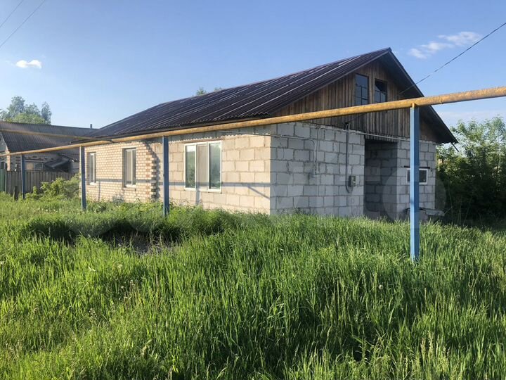 Дом 93 м² на участке 50 сот.