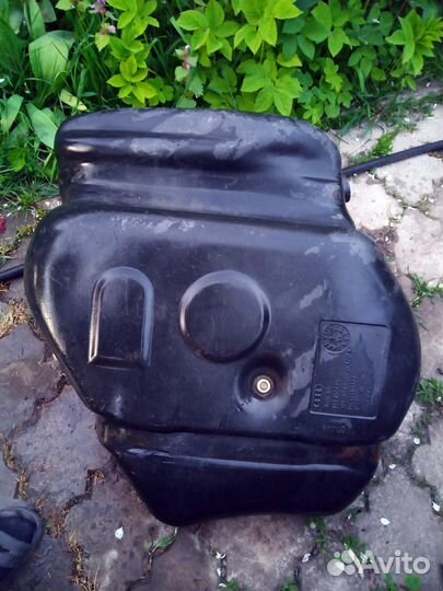 Бак топливный пластиковый Ауди А6 С4 1.9 Дизель