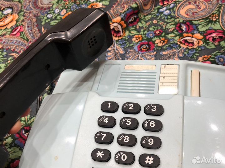 Стационарный телефон советский кнопочный