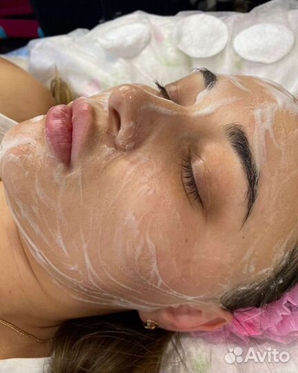 Косметолог Чистка лица Пилинг Биорепил