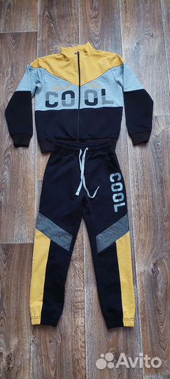 Спортивный костюм