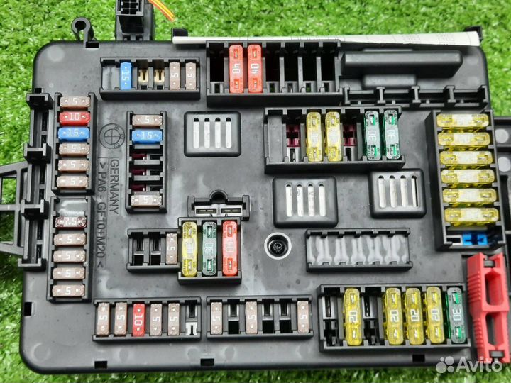 Блок предохранителей передний Bmw 3 Series F30