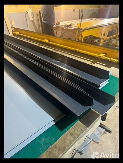 Коньки из металла для кровли