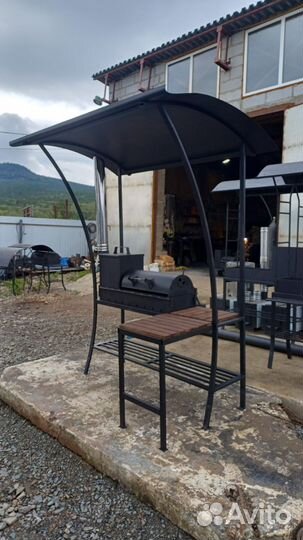 Мангал с крышей