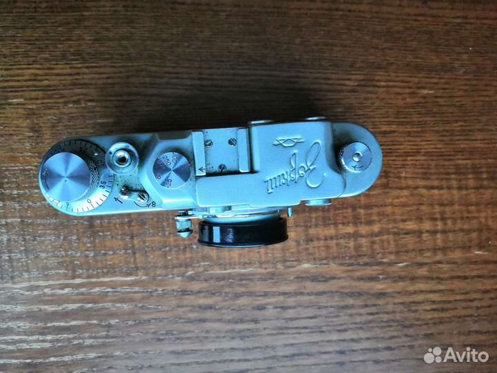 Пленочный фотоаппарат Зоркий 1954г