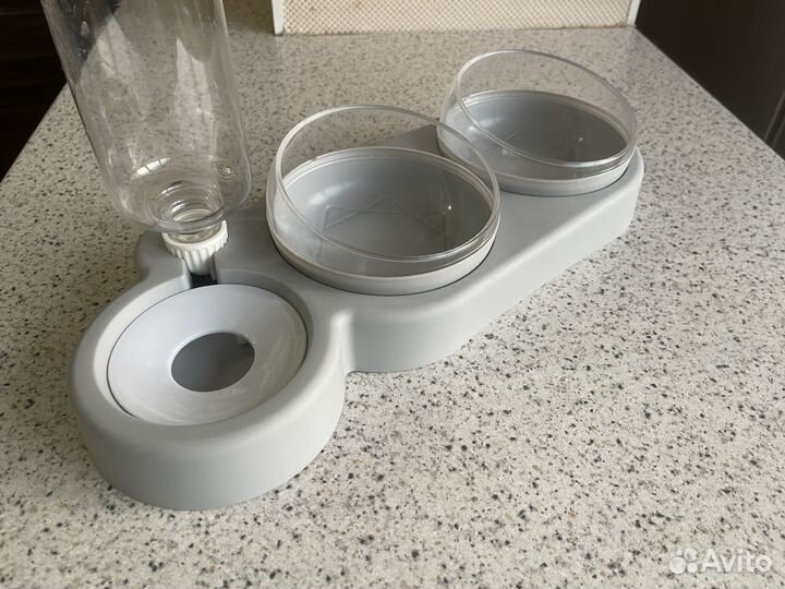 Миска для животных с поилкой