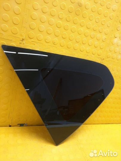 Стекло боковое заднее левое Nissan Qashqai J10