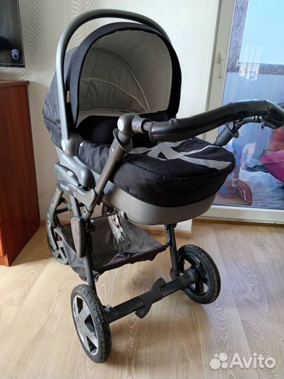 Детская коляска 3 в 1