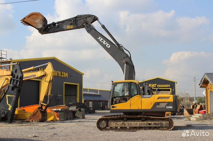 Гусеничный экскаватор Volvo EC220DL, 2014