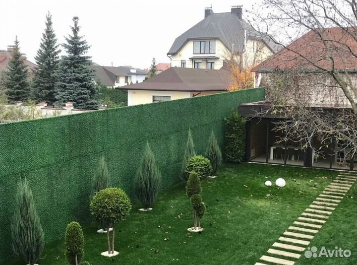 Забор из искусственной травы