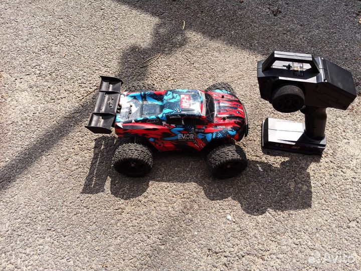 Машина на радиоуправлении