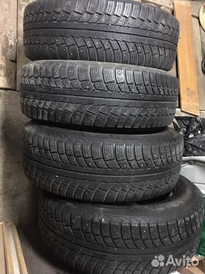 Gislaved Nord Frost 5 235/65 R17 108T
