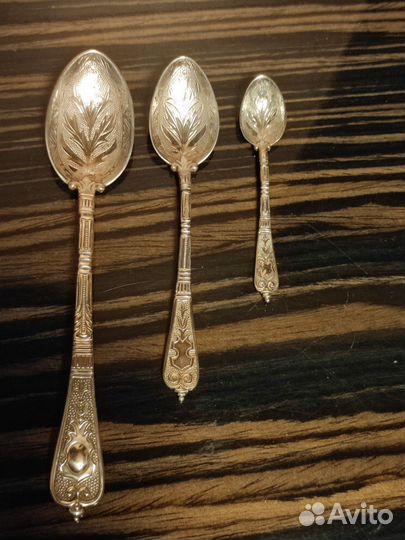 Серебряные столовые приборы.Набор из трёх штук