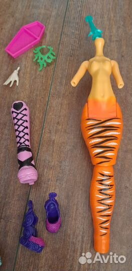 Запчасти и аксессуары Monster High (Монстер хай)