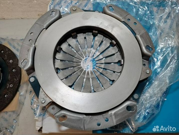 Renault Logan 1 - Комплект сцепления на 1.6 новый