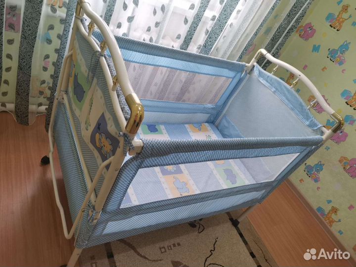 Детская кроватка