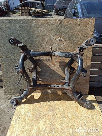 Балка задняя Volkswagen Touareg 2 2013 7P0500041