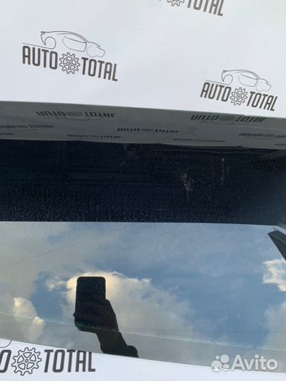 Стекло крыла заднее левое Renault Clio хэтбек 2001