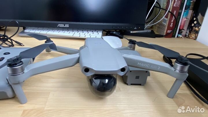Квадракоптер DJI mavic air 2