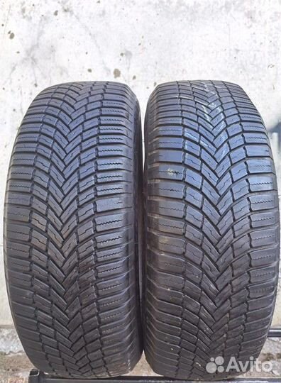 Bridgestone Weather Control A001 215/65 R16 102V