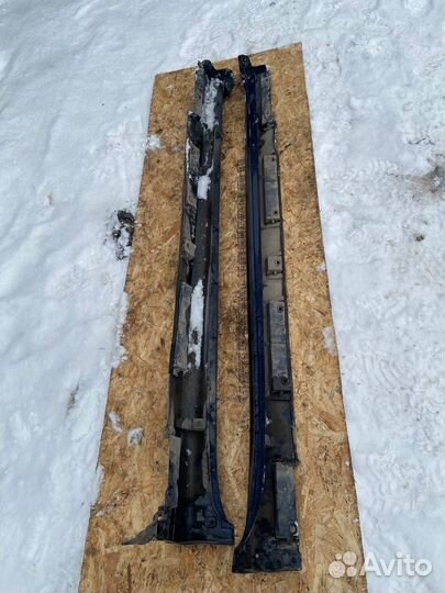 Наружние Накладки порогов Toyota Crown S200