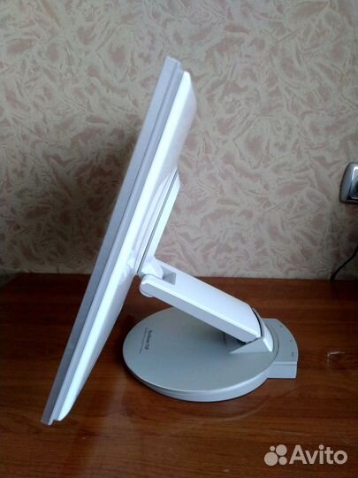 ЖК монитор 17