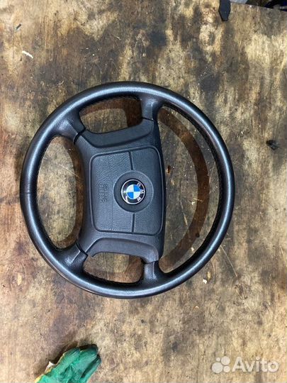 Руль Bmw 5 E34 M50B25 1995