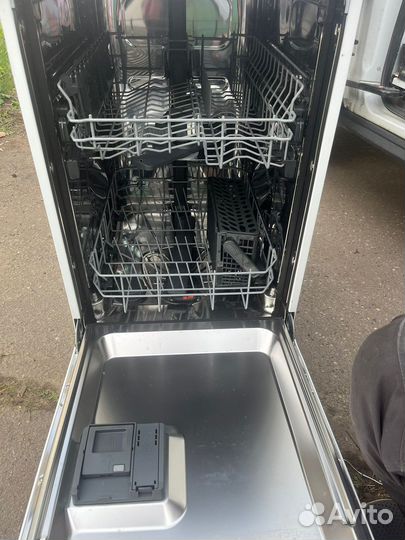 Посудомоечная машина Electrolux 45