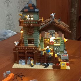 lego 21310