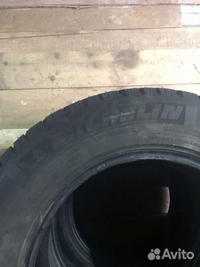 Michelin X-Ice 215/65 R16