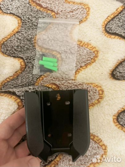 Держатель для станции электро автомобиля