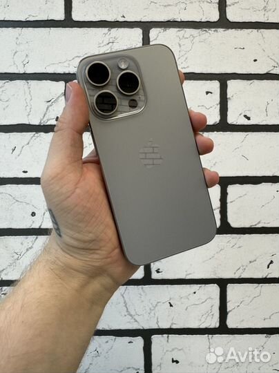 iPhone 15 Pro, 256 ГБ