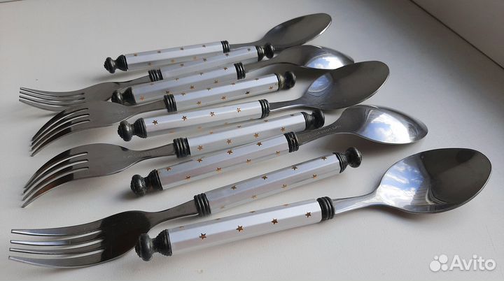 Столовые приборы набор (ложки и вилки)