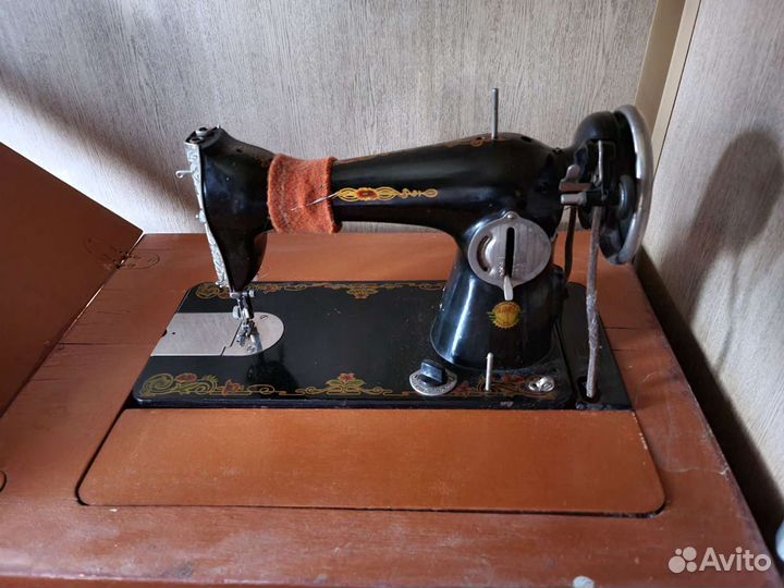 Швейная машина пмз Калинина ножная