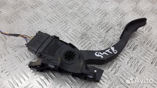 Педаль газа volvo V70 3 (94T08NW01)