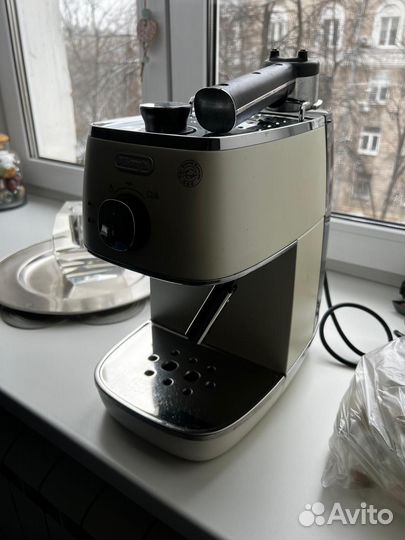 Кофеварка рожковая delonghi eci 341