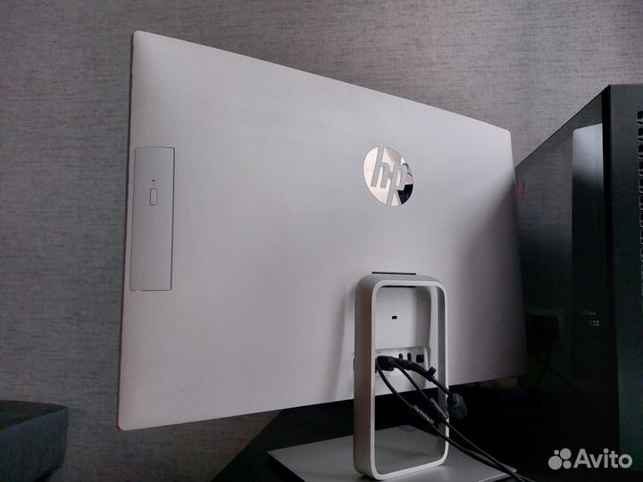 Моноблок HP Pavilion All-in-One
