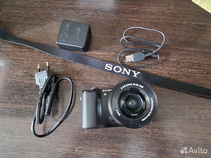 Sony alpha a5000