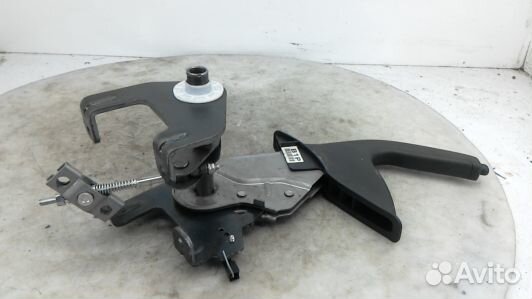 Рычаг ручного тормоза (ручник) hyundai IX35 1 (90C