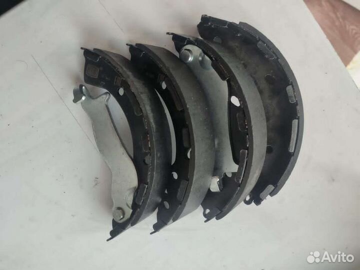 Тормозные колодки на hyundai solaris 2