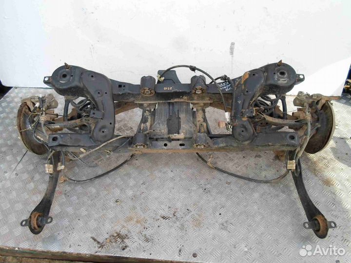 Балка задняя Ford Escape 3