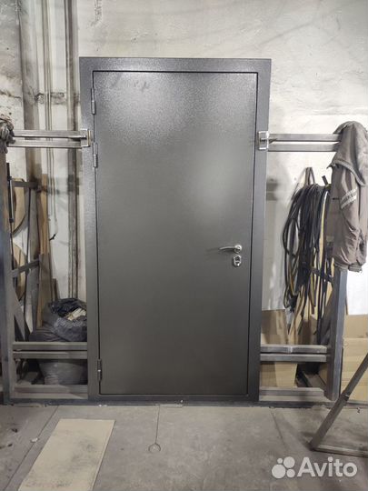 Двери входные с терморазрывом
