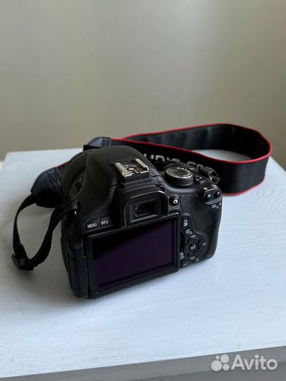 Зеркальный фотоаппарат canon 600d