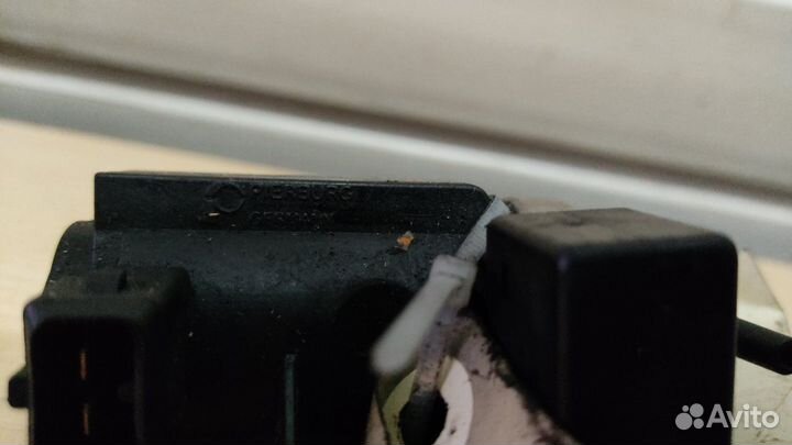 Клапан воздушный BMW 3 E46 рест