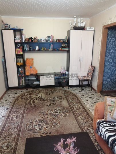 4-к. квартира, 58 м², 1/3 эт.