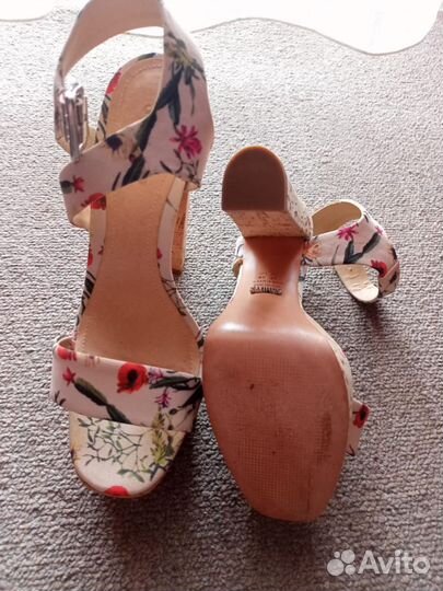 Босоножки женские 37 размер